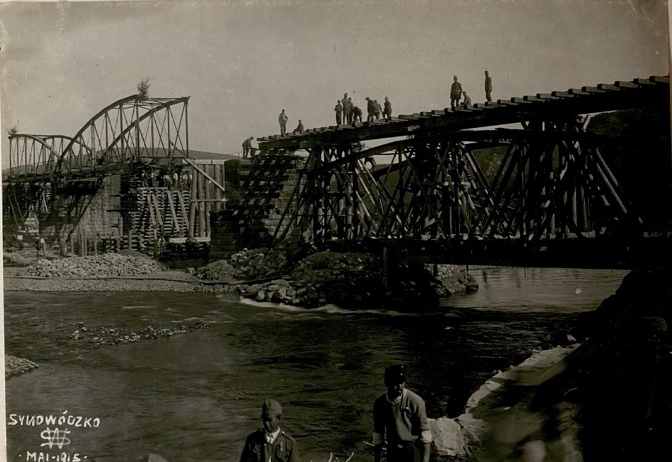 Bau der Eisenbahnbrücke, Synowudsko. (BildID 15517592)