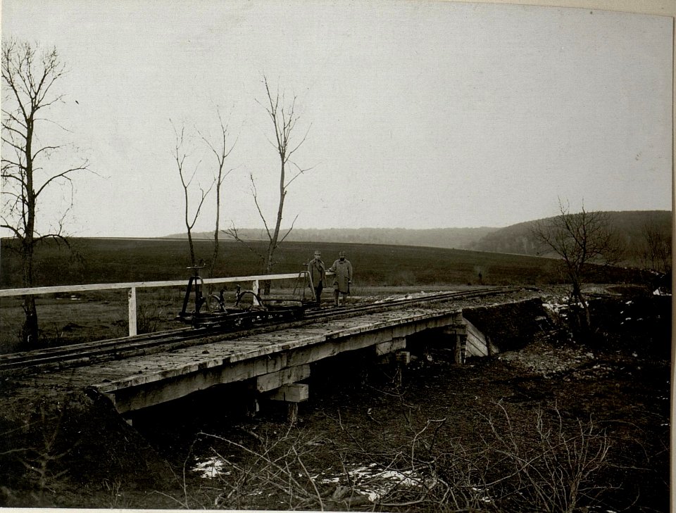 Bau der Feldbahn Pomorzany - Dunajow, 12.12.1916 (BildID 15542828)
