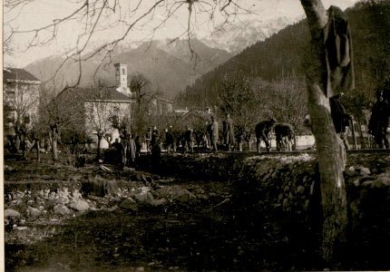 Bau des Anschlussgeleises der Kleinbahn in Paluzza. (BildID 15508305)