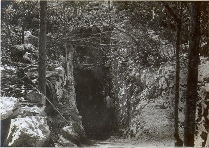 Bau einer Kaverne. (BildID 15597861)