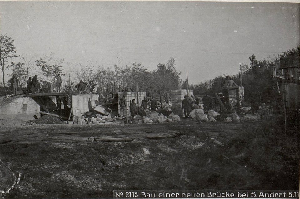 Bau einer neuen Brücke bei S.Andrat 5.11-- (BildID 15611619)