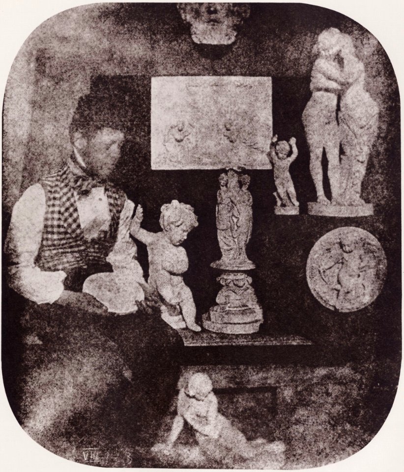 Bayard, Hippolyte - Selbstporträt mit Plastiken (2) (Zeno Fotografie)