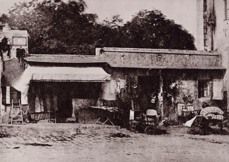 Bayard, Hippolyte - Trödlerbude an der Rue du Rocher (Zeno Fotografie)