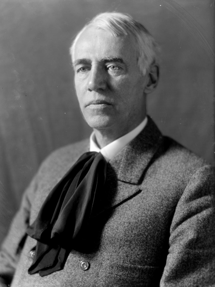 BAYARD, THOMAS F. SENATOR LCCN2016861393 (cropped)