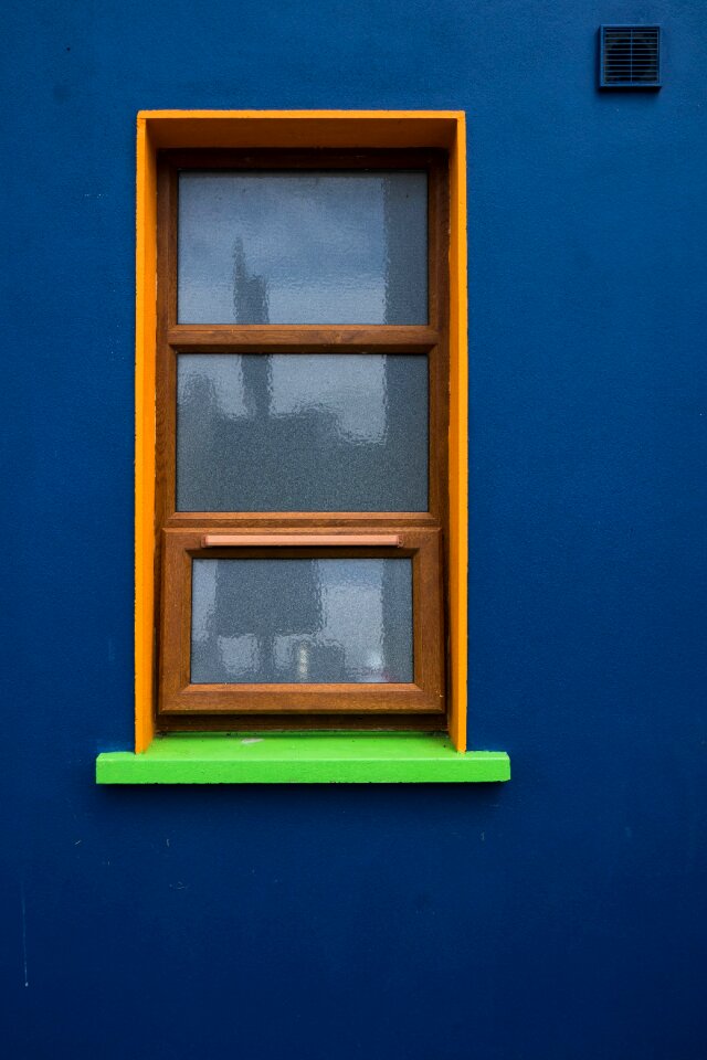 Building disc blue