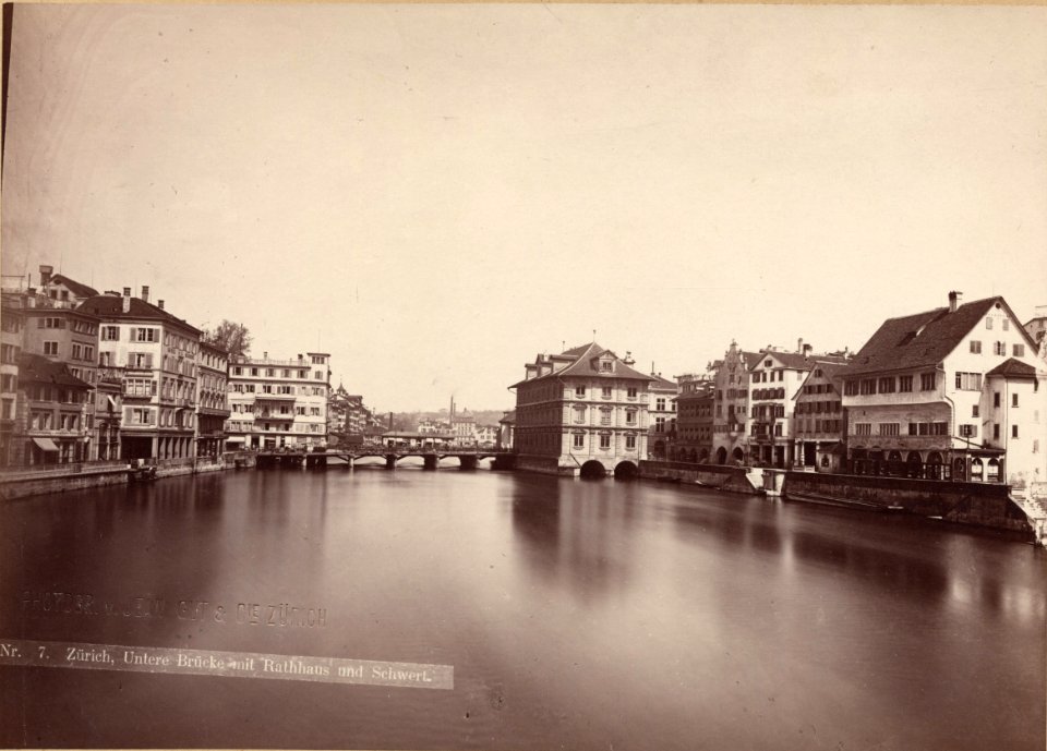 BAZ - Untere Brücke mit Rathaus und Schwert