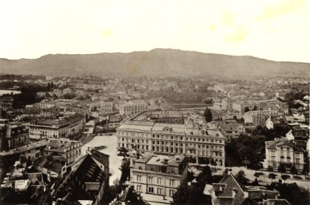 BAZ - Vue de Zurich, La Poste et Uetliberg