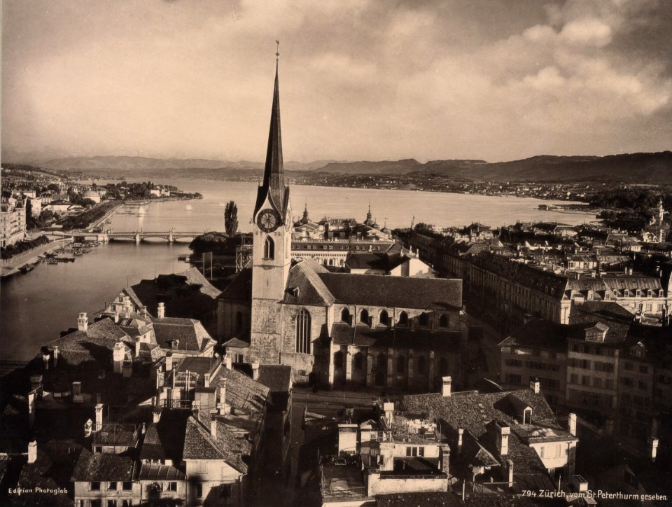 BAZ - Zürich vom St. Petersturm gesehen