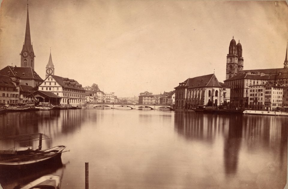BAZ - Zürich vom See aus gesehen