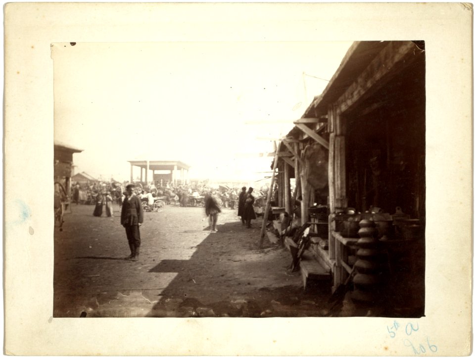 Bazar (i.e., bazaar) or market place at Barnaoul (i.e., Barnaul) LCCN99615485