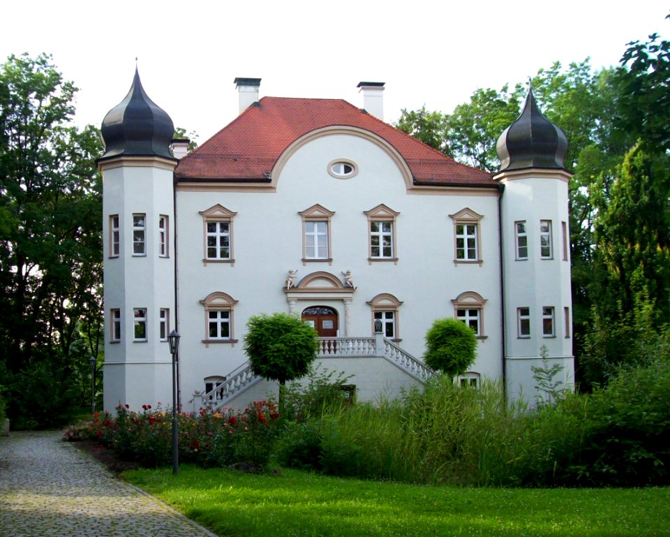 Niederpoering-Rathaus