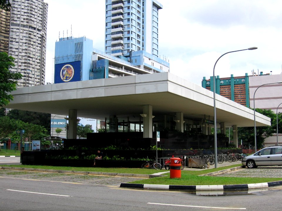 Outram Park NEL Interchange, Entrance, Dec 05