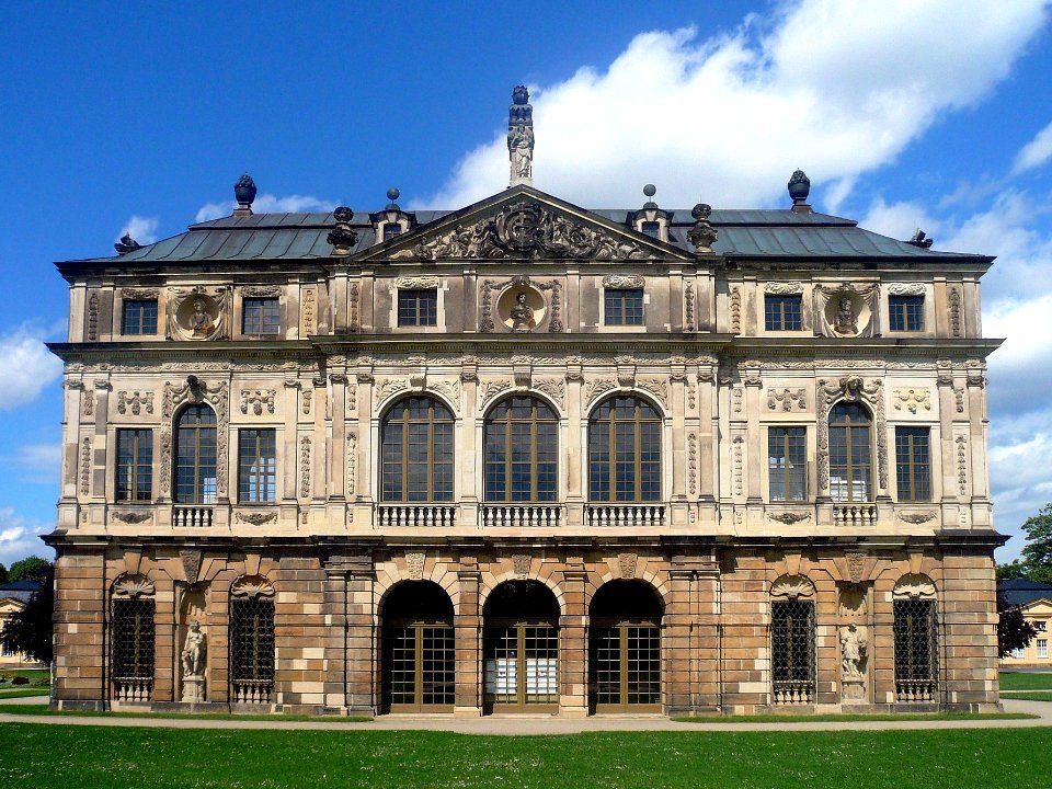 Palais im Großen Garten photo