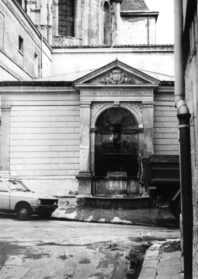 Paris in 1981 - Fontaine Charlemagne
