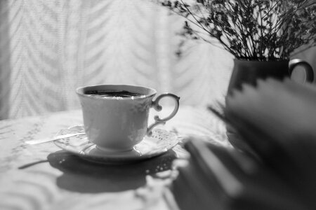 Aroma aromatic black and white