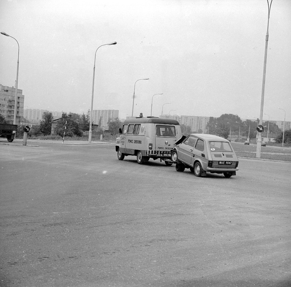 Pomoc drogowa. Dolina Służewiecka 1979