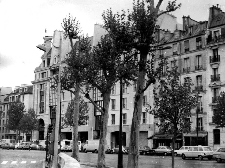 Quai des Célestins, Paris 1981 002