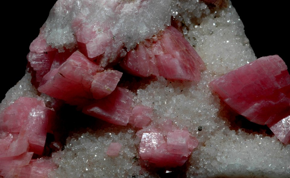 Rhodochrosite, quartz