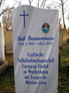 Rudi-Brunnenmeier-Grabstein-Muenchen-Ostfriedhof