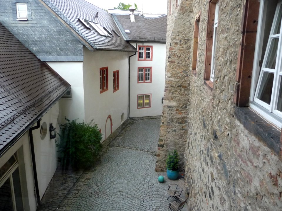 Schloss Schönberg Innenhof Nebengebäude