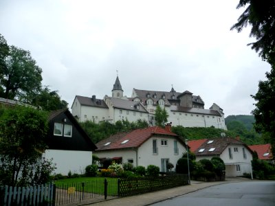 Schloss Schönberg Fernansicht1
