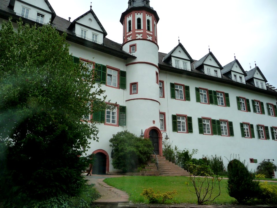 Schloss Schönberg Innenhof Hauptgebäude