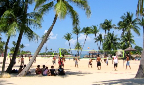 Siloso Beach 11, Sentosa, Aug 06 (cropped)