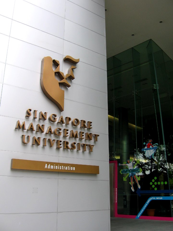 Singapore Management University 20, Aug 06