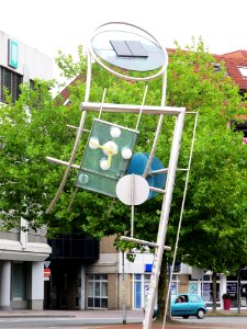 Solarplastik (Uhr) von Gottfried Gruner (1997)