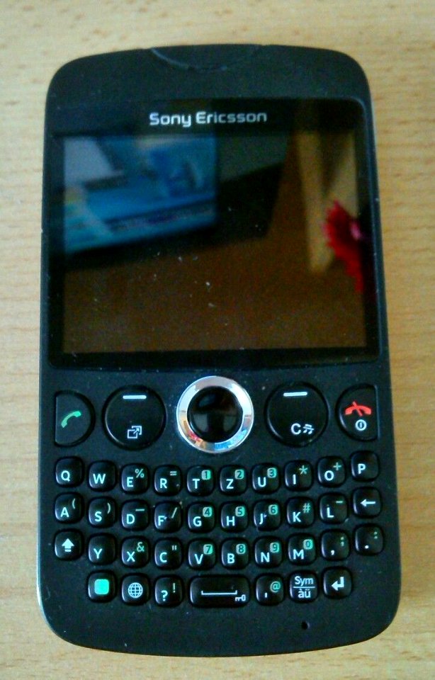 Sony Ericson CK 13 i