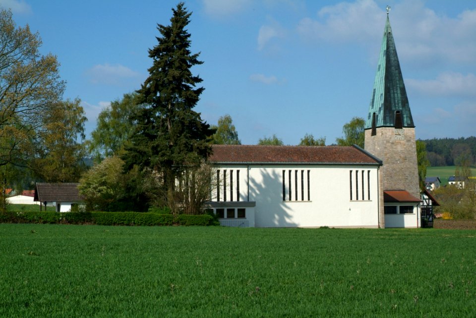 St. Hubertus Oberrode Außen von Westen