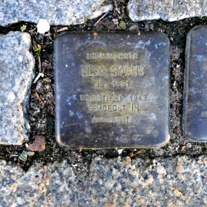 Stolperstein für Elsa Sachs, Dresdener Strasse 17, Roßwein