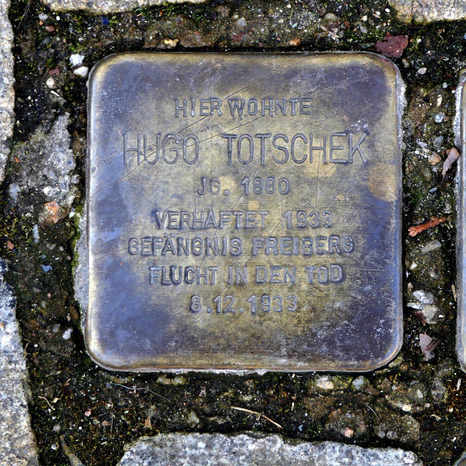Stolperstein für Hugo Totschek, Breite Strasse 17, Döbeln