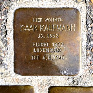 Stolperstein für Isaak Kaufmann, Hallstrasse 28, Bad Cannstatt, Stuttgart
