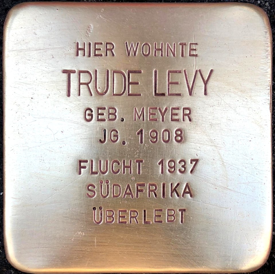 Stolperstein Trude Levy