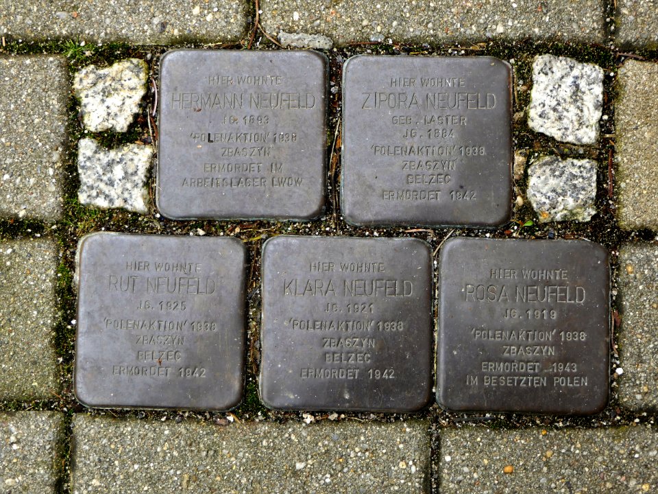 Stolpersteine für Familie Neufeld, Hosker Strasse 30, Wittichenau