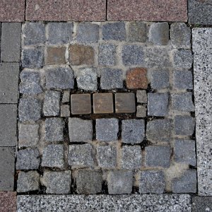 Stolpersteine für Familie Rosenfeld, Theaterstrasse 36a, Chemnitz