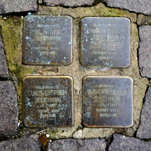 Stolpersteine für Familie Seligmann, Domgasse 19, Wurzen