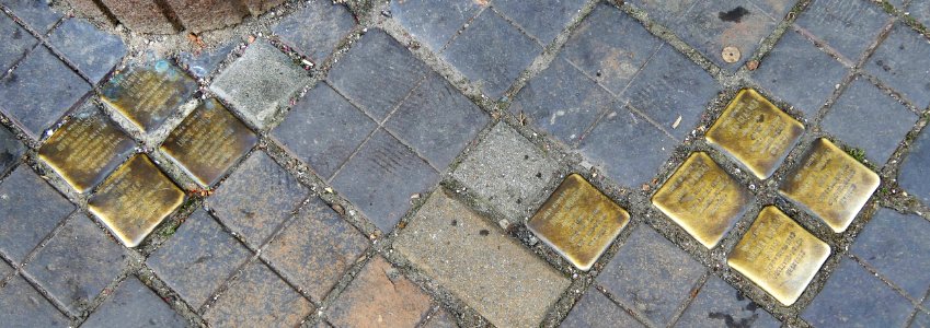 Stolpersteine für Familien Grosser und Lwowski, Leipziger Strasse 15, Zwickau