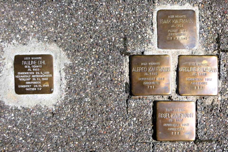 Stolpersteine Hallstrasse 28, Bad Cannstatt, Stuttgart