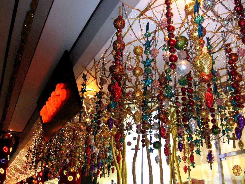 Tangs Plaza 4, Xmas, Dec 06