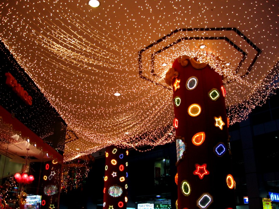 Tangs Plaza 3, Xmas, Dec 06