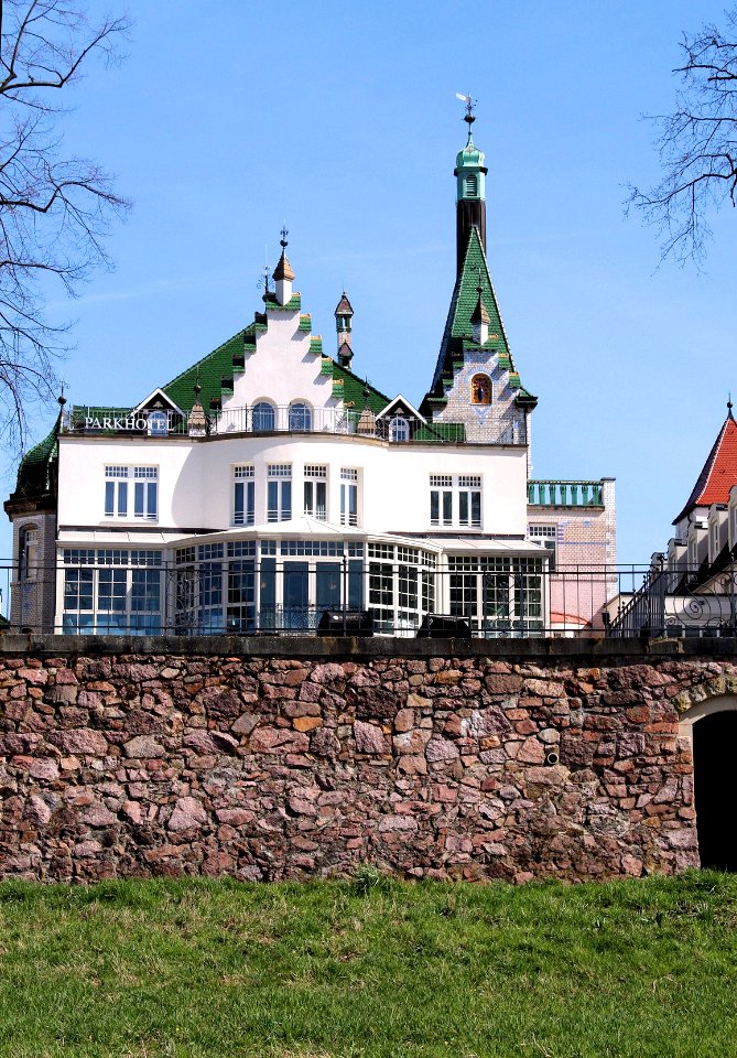 Villa Ohm in Meißen von der Elbseite