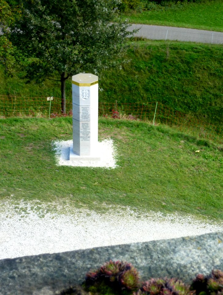 Waescherburg-Stauferstele