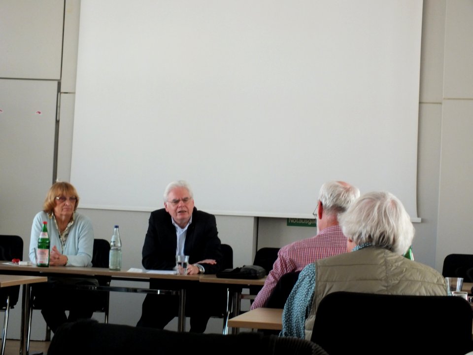 Wolfgang Kopitzsch bei einem Vortrag