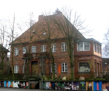 WP Haus Hölzerne Klinke