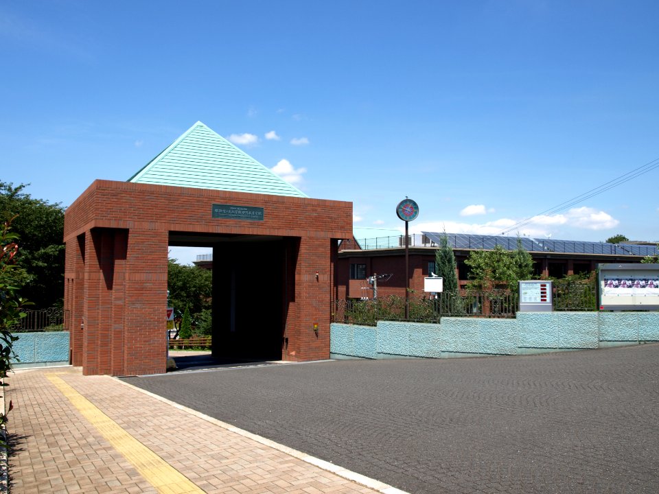 Yokohama-FujimigapkaGakuen Secondaryschool1