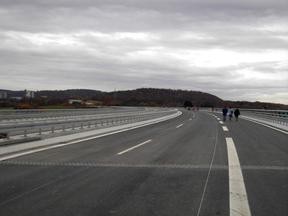 Zipfelbachtalbrücke5