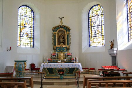 Altar historically architecture