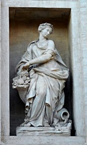 Abundance by Filippo della Valle (Florence 1698-Rome 1768) - Fountain of Trevi (1732-1762) in Rome (23235744623)